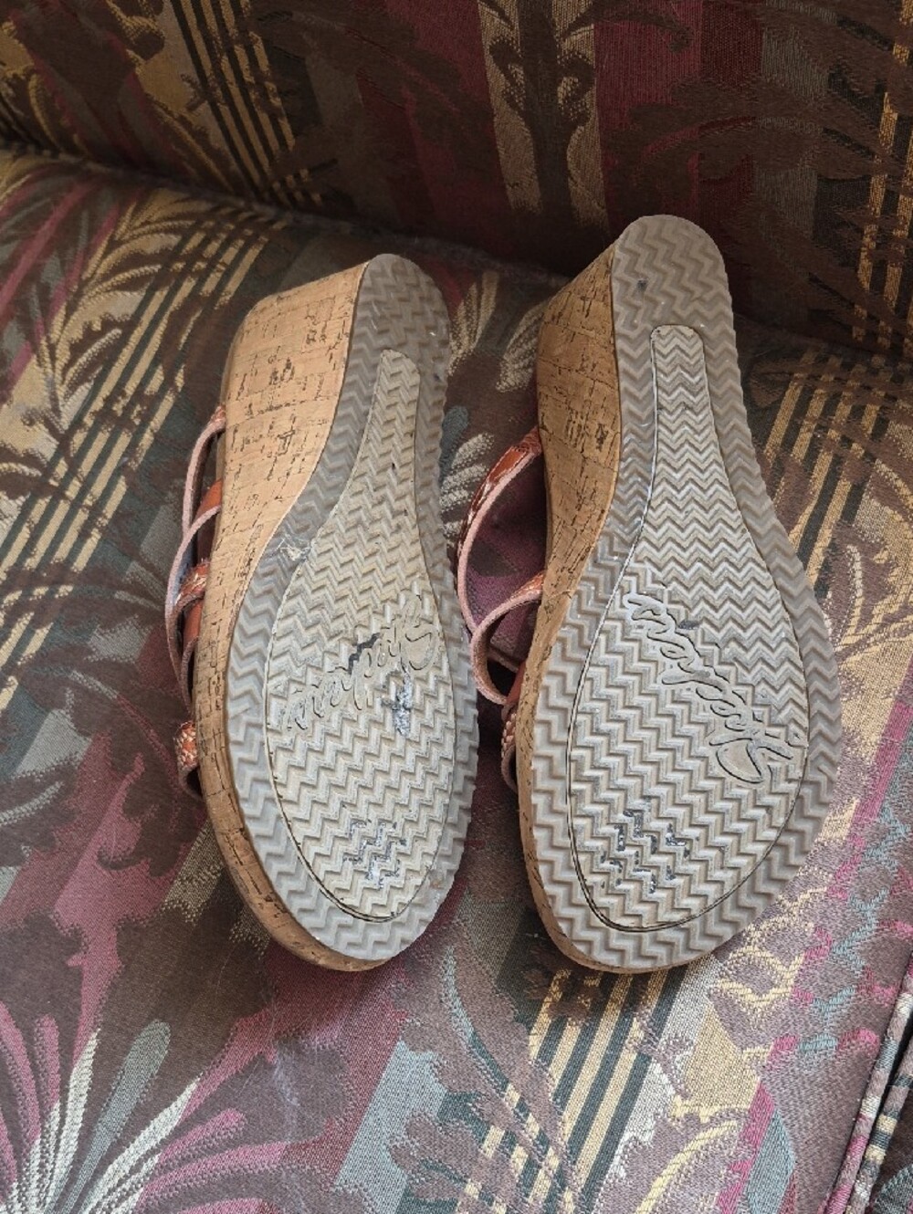Skechers Luxe Foam Tan Brown Cork Wedge Sandals - Strappy Floral Cutouts - Picture 4 of 6